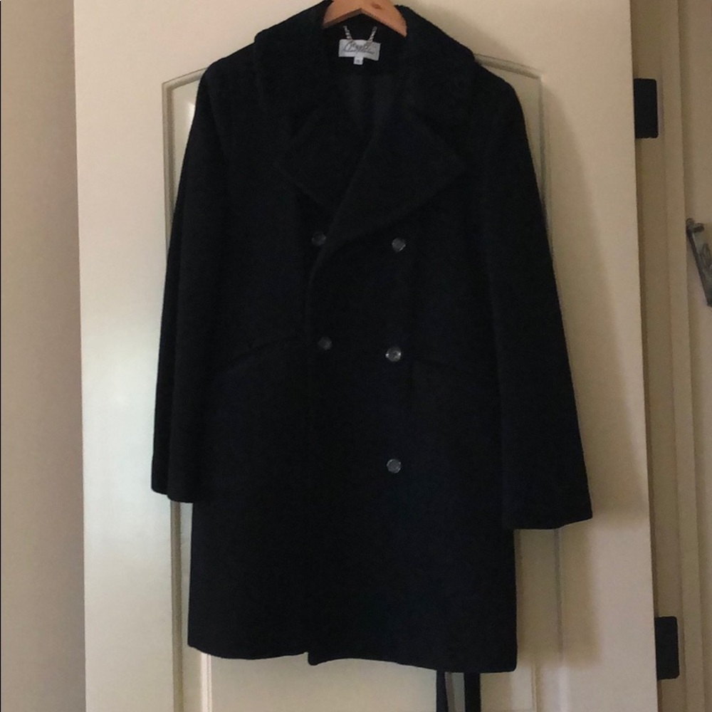 Wool coat with faux fur collar